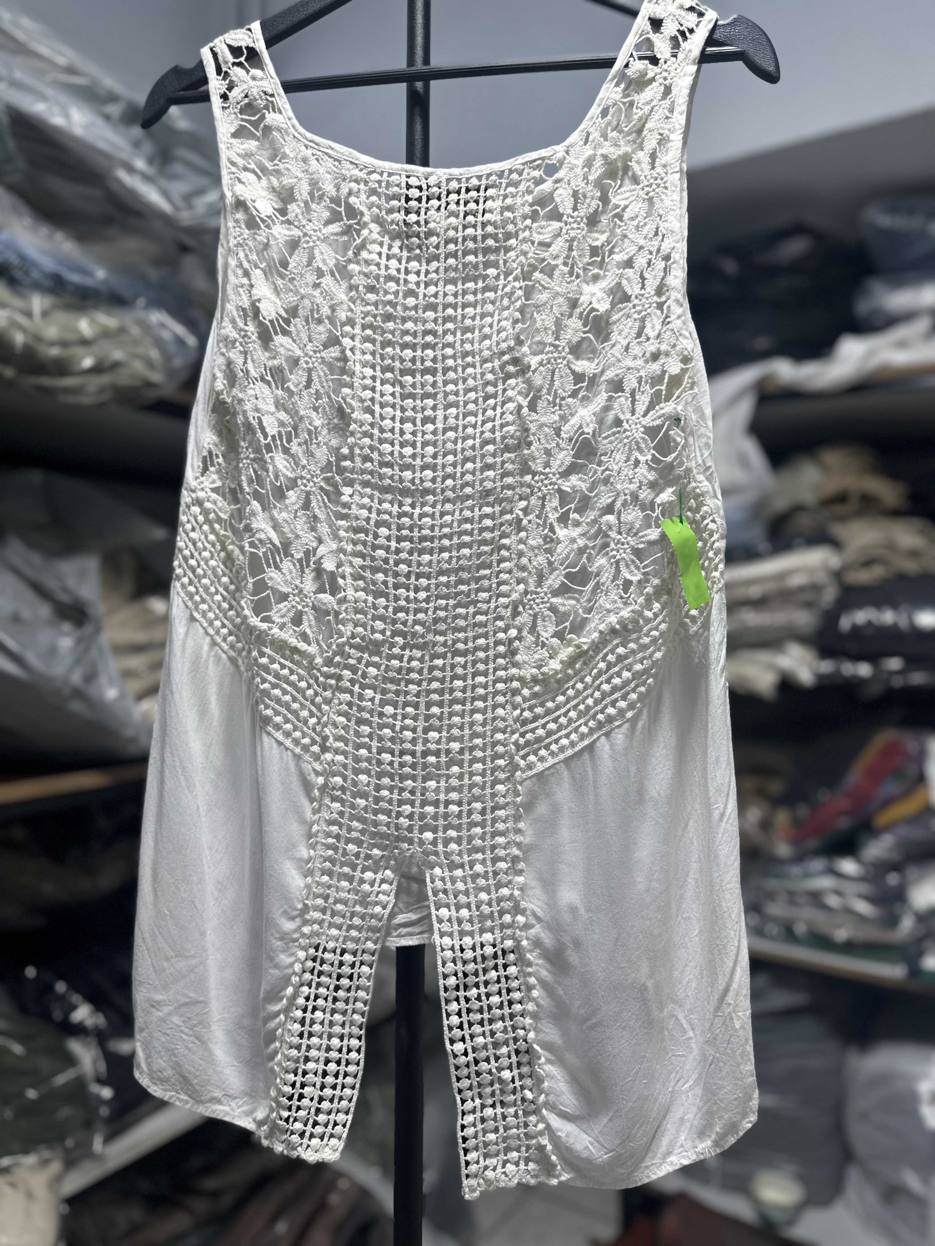 لباس واردااتی